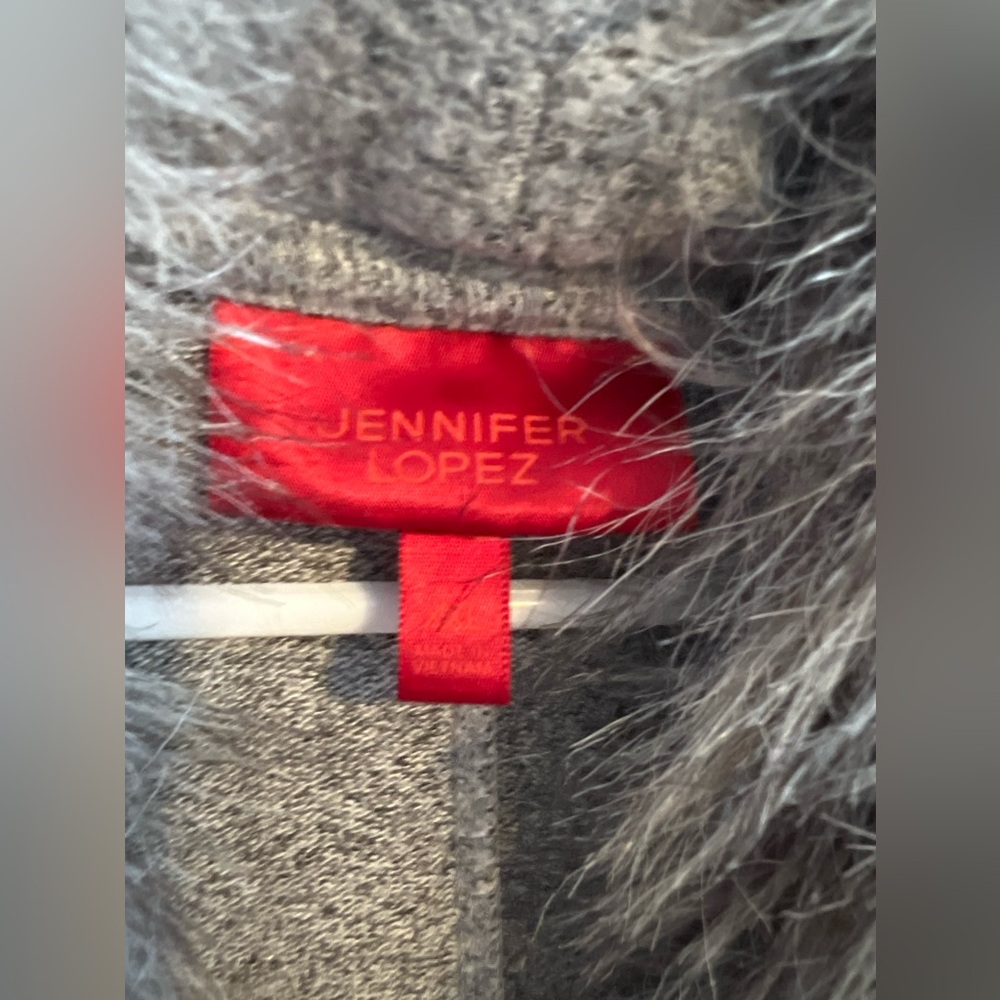 Elegant Gray Faux Fur Trim Sweater - Picture 3 of 6